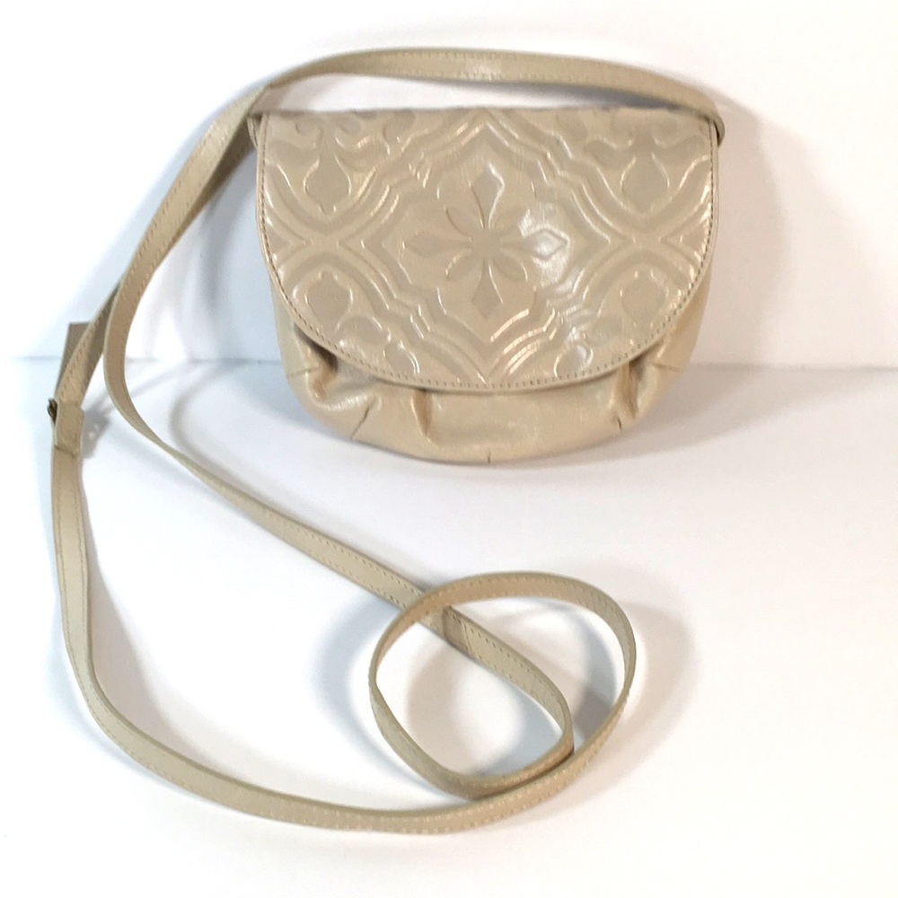 HOBO NWOT Cream Color Leather Crossbody Purse